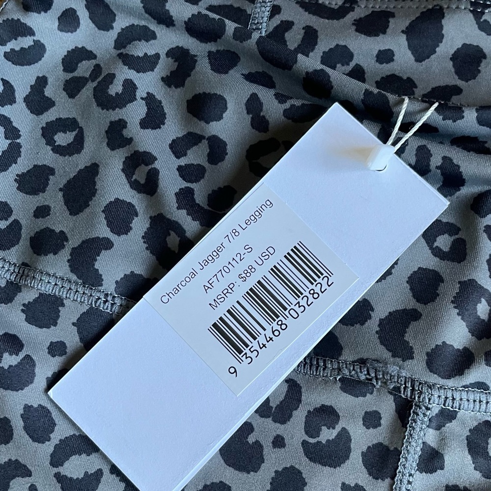 Nwt Allfenix Charcoal Cheetah Print Jagger 7/8 Le… - image 4